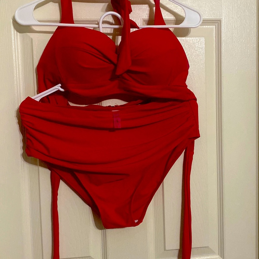 Red Ruched Two Pieces Bathing Suit
